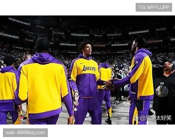 勒布朗挡拆率提升影响湖人关键回合得分结构