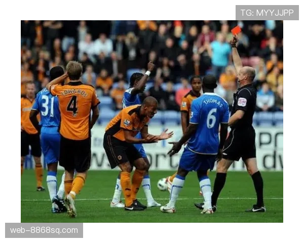 红牌停赛规则详解及裁判判罚执行标准